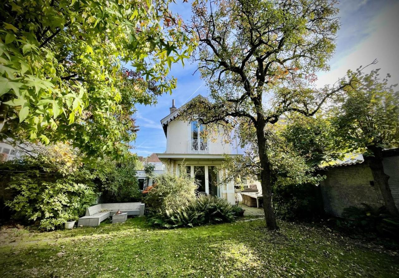 'villa Pater' In The Center Of