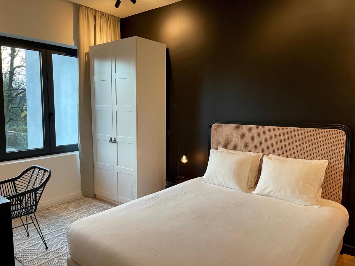 3 Bedroom Art-nouveau With Free Parking