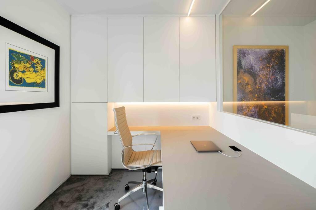 Apartment Exclusive Penthouse/workspace With Stunning Views *