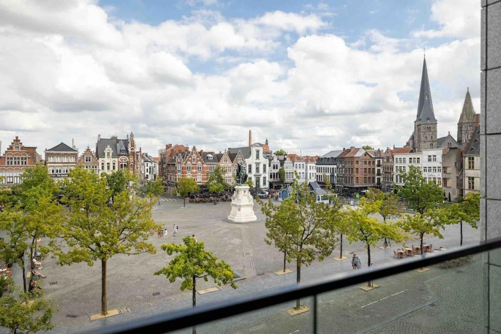 Exclusive Penthouse/workspace With Stunning Views Apartment *