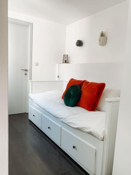 Apartment Center Boutique
