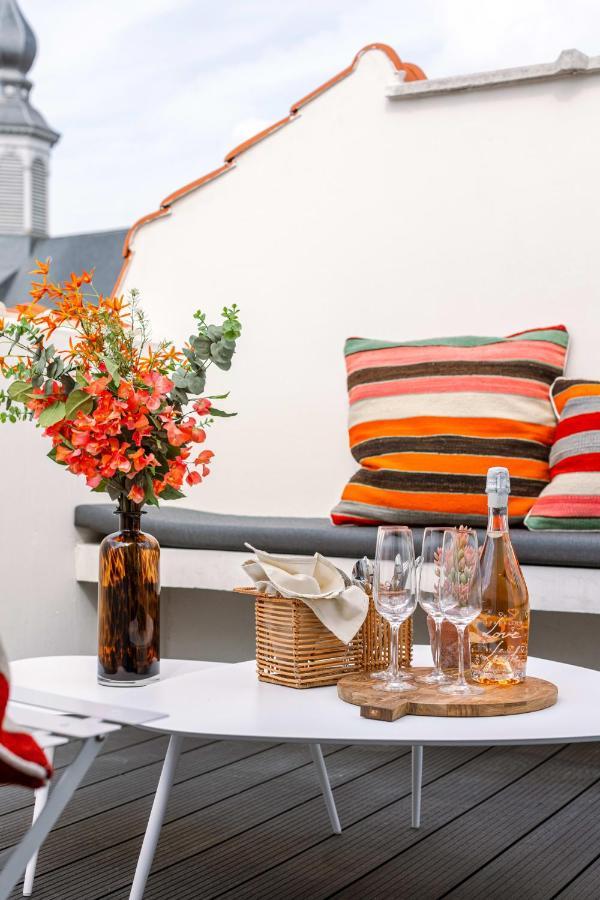Apartment Duplex-apartment With Terrace On Location In *