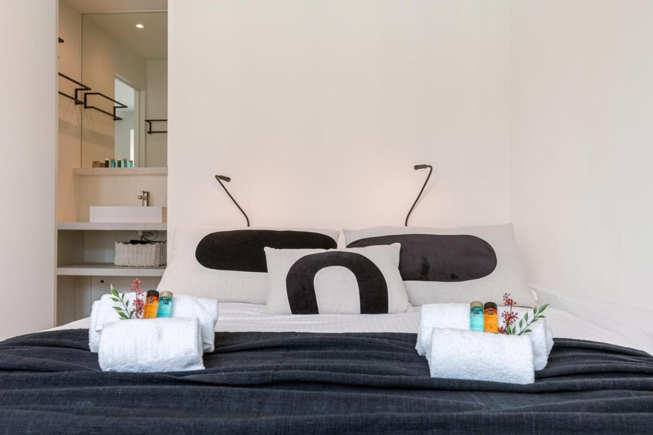 Renovated On Location In Apartment *