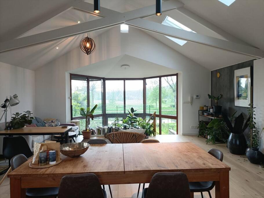 100% Vacation Feeling By The Waterside: Pian'eau Holiday home