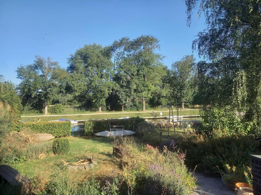 100% Vacation Feeling By The Waterside: Pian'eau * Ghent