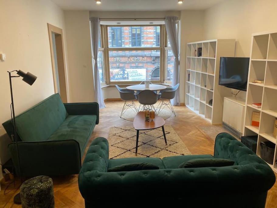 Apartment Art Deco - Two Bedroom Ghent