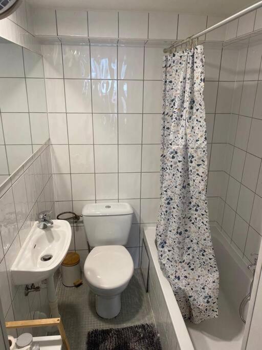 Art Deco - Two Bedroom Ghent