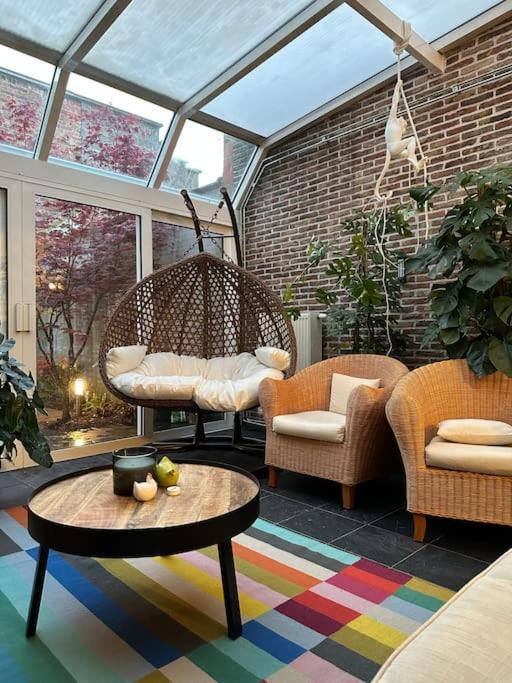 Large Quiet Whole House Near Historic Centre