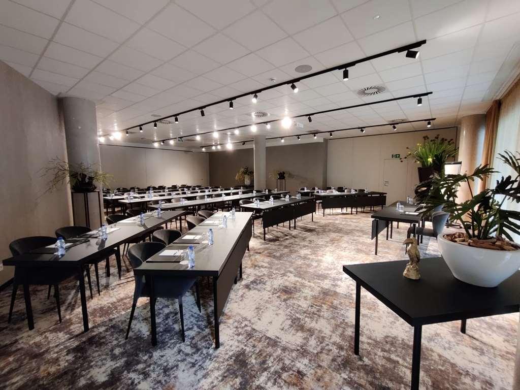 Der Valk Hotel 4*