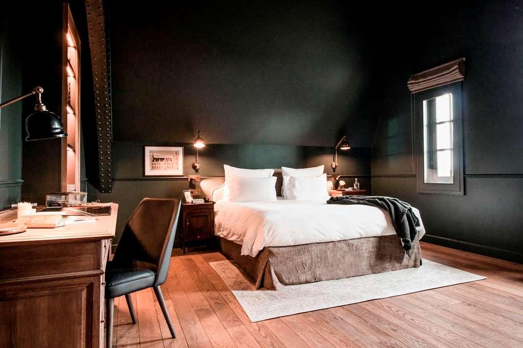 1898 The Post Hotel Ghent
