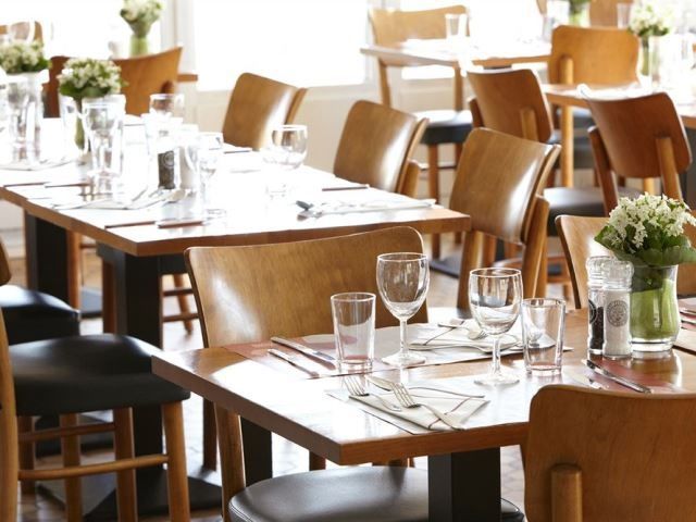 Campanile & Restaurant Hotel