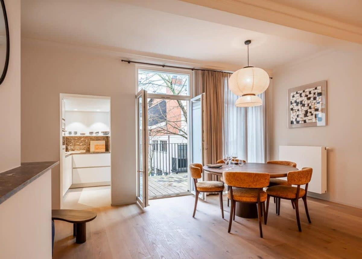 Huswell - Bright With Terrace In Heart Of Apartment *