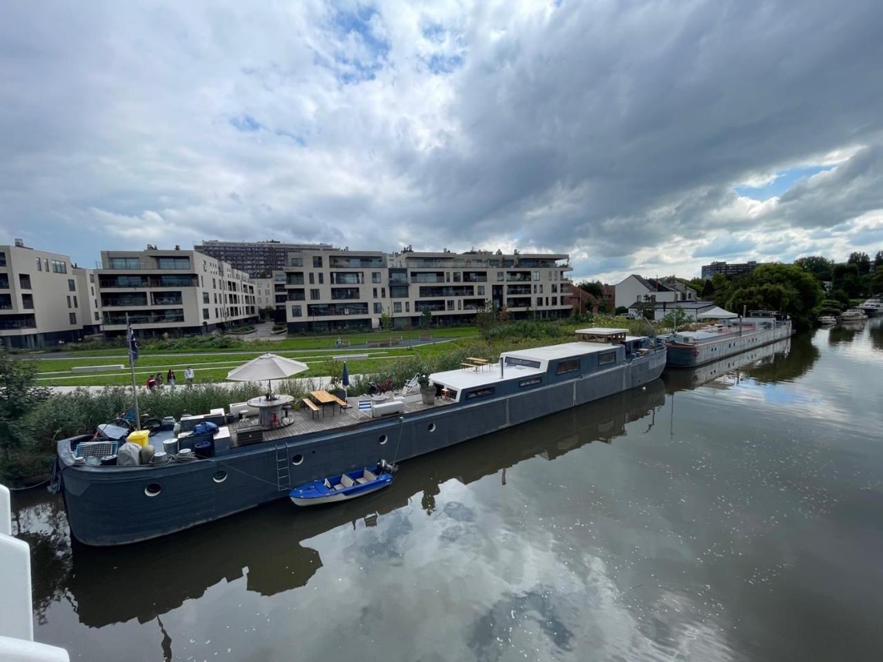 Boat & Breakfast Bellevue Botel *
