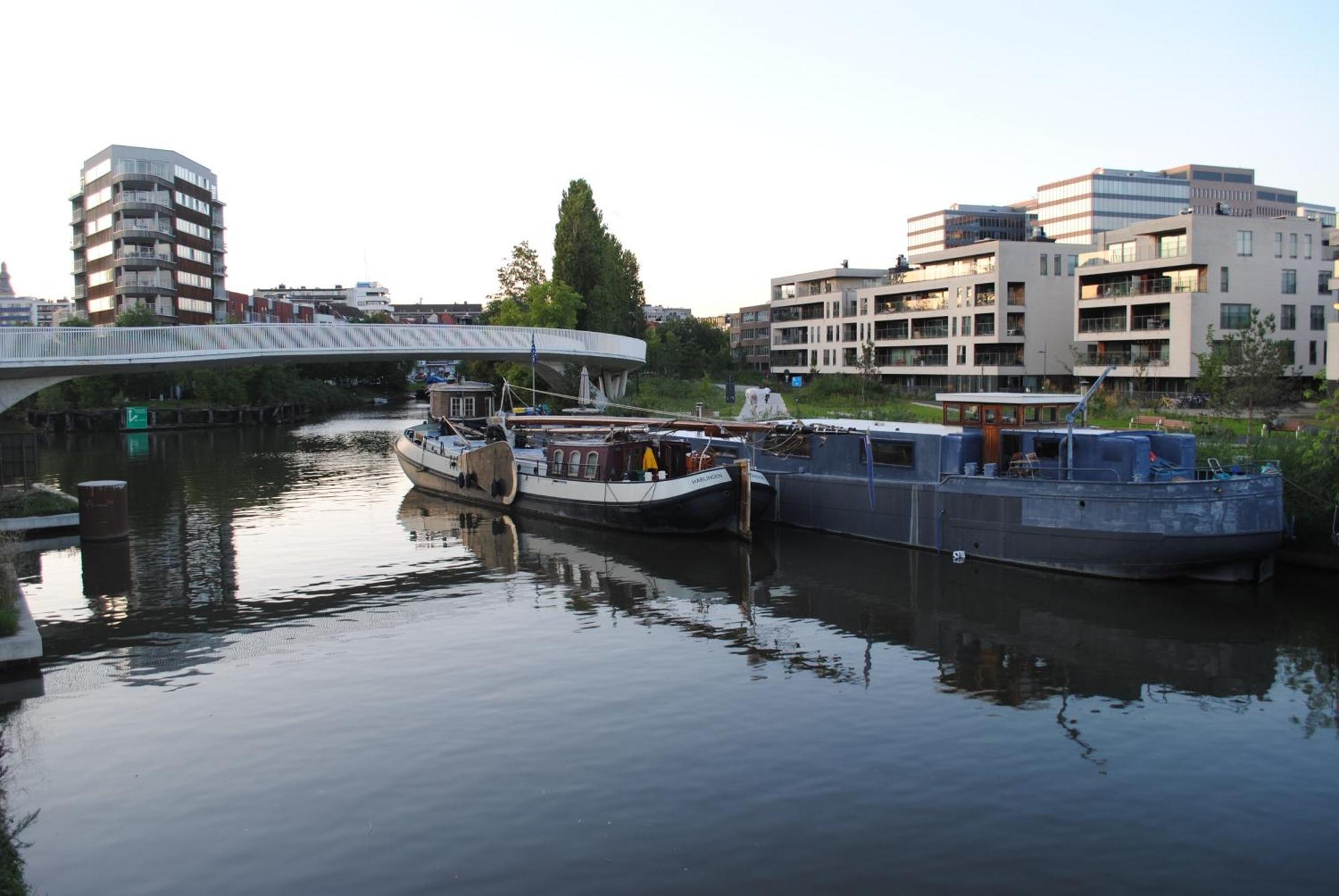 Boat & Breakfast Bellevue Botel Ghent