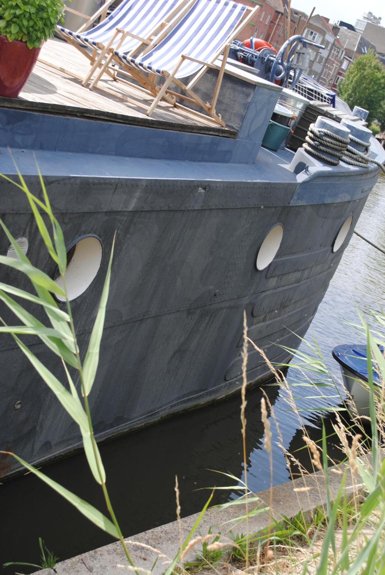 Boat & Breakfast Bellevue Botel Ghent