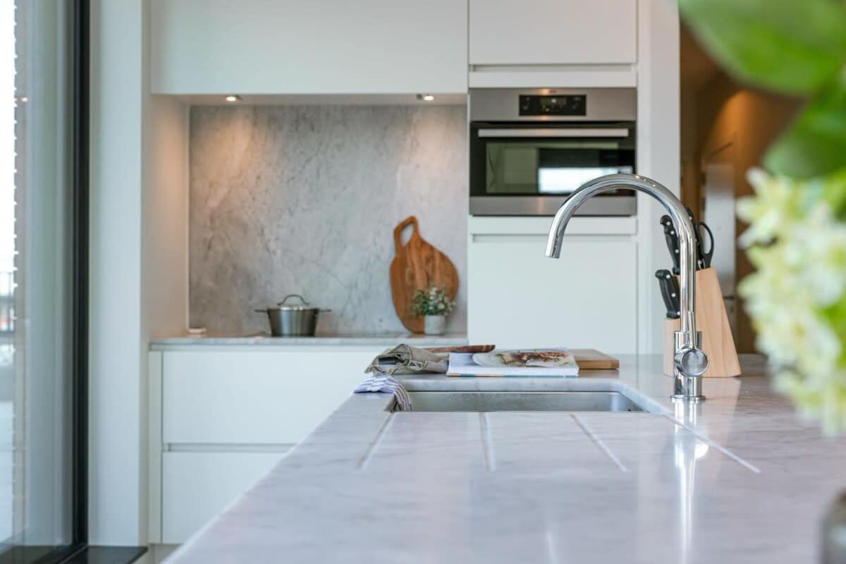 Apartment Huswell - Spacious With Beautiful Terrace In