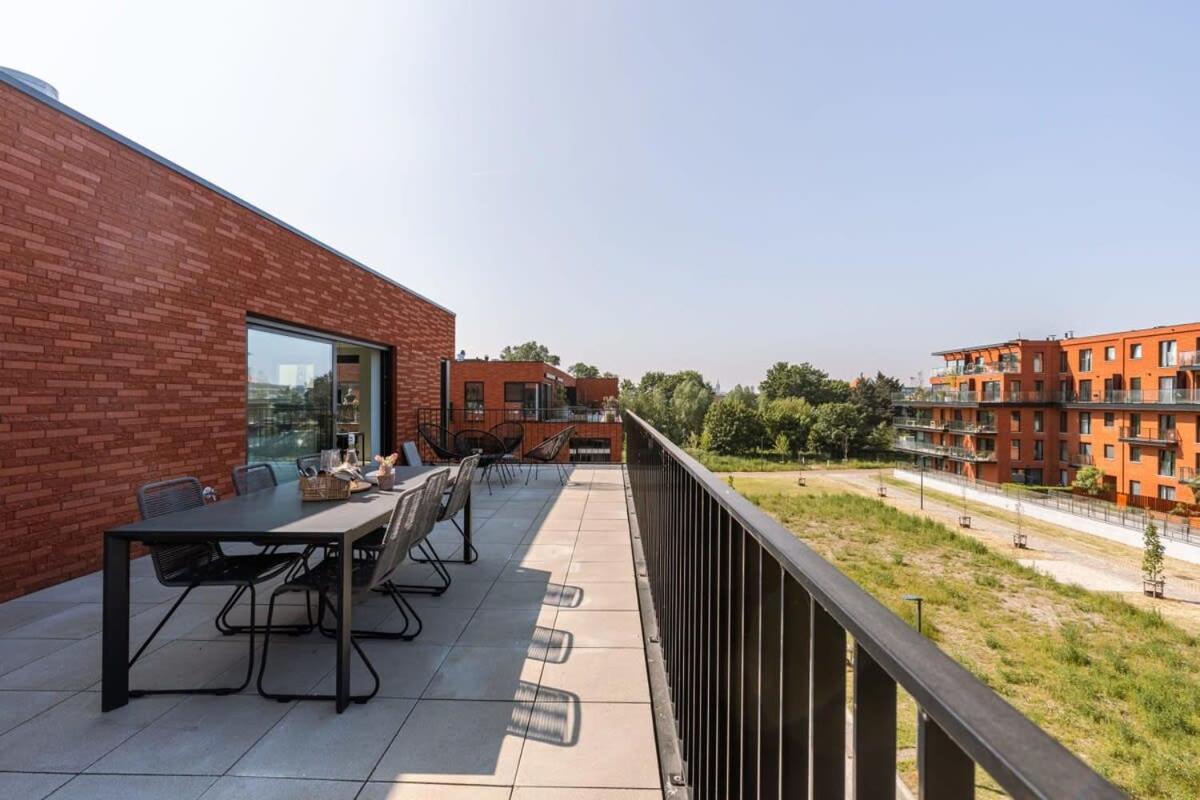 Huswell - Spacious With Beautiful Terrace In Apartment Gent