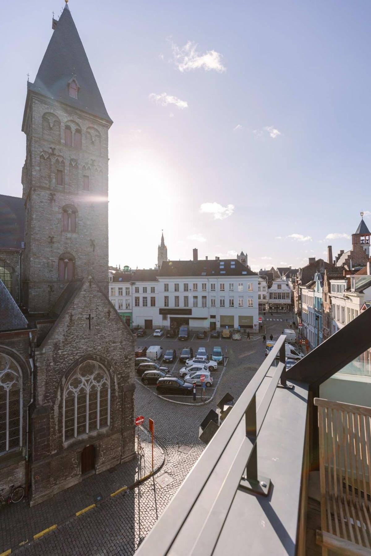 Huswell - Bright Overlooking The 3 Towers Of Ghent