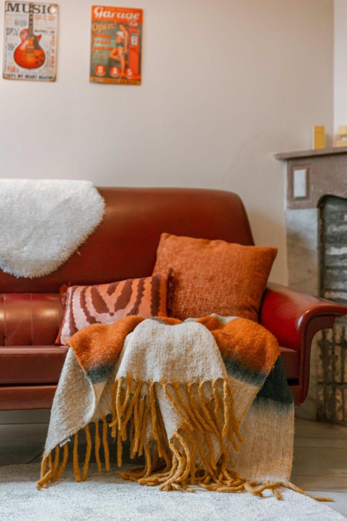 Huswell - Retro With A Cozy Garden Apartment