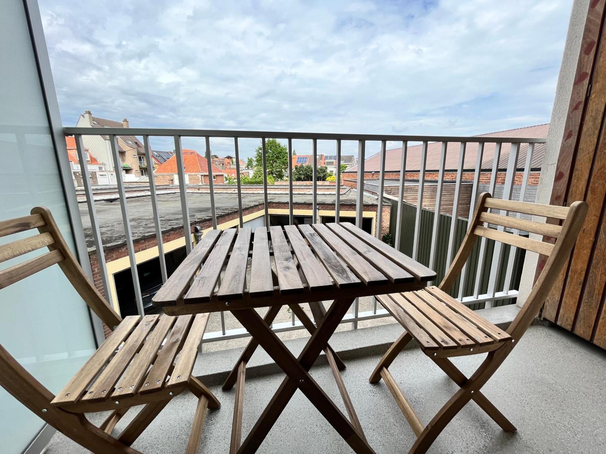 Appartement Spacious 2 Bedroom App In The Center With Balcony *