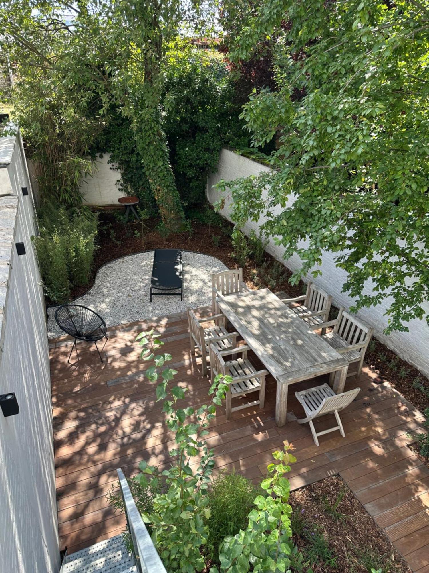 Luxury With Cosy Garden!