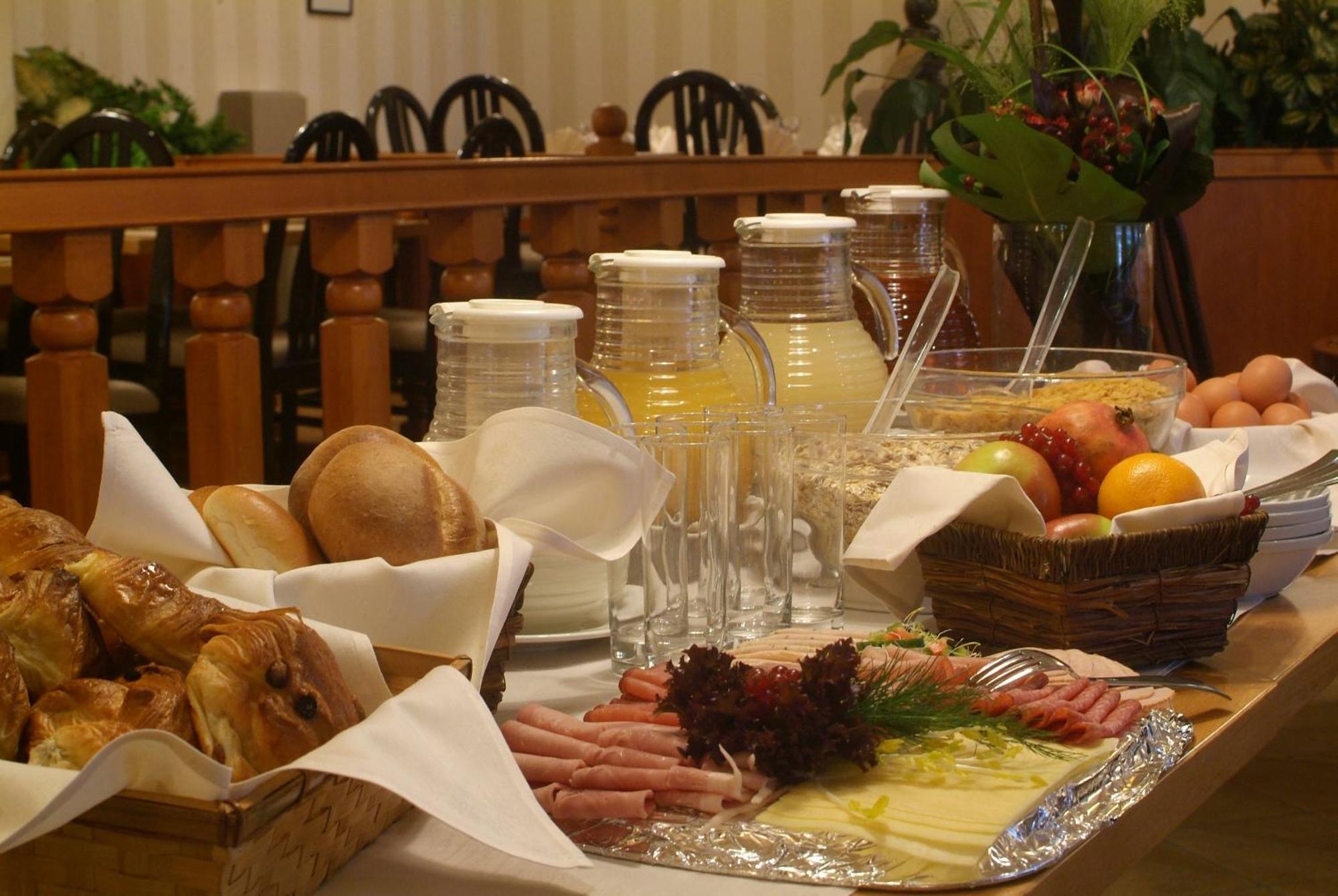 Castelnou Hotel 3*