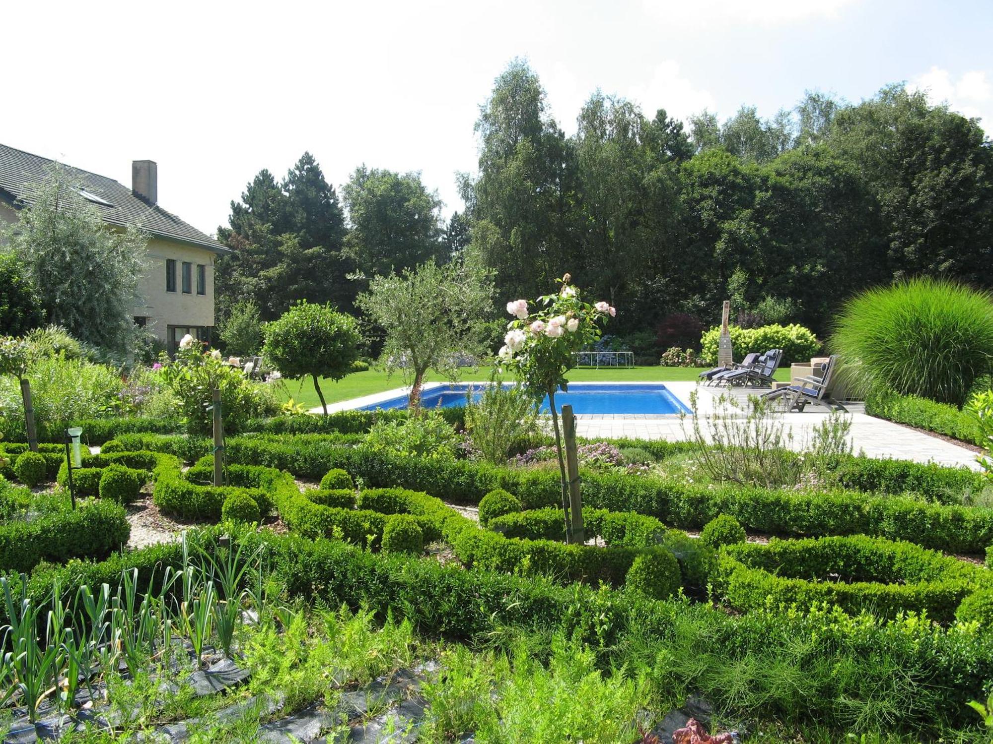 Au Grenier Bed & Breakfast 5*