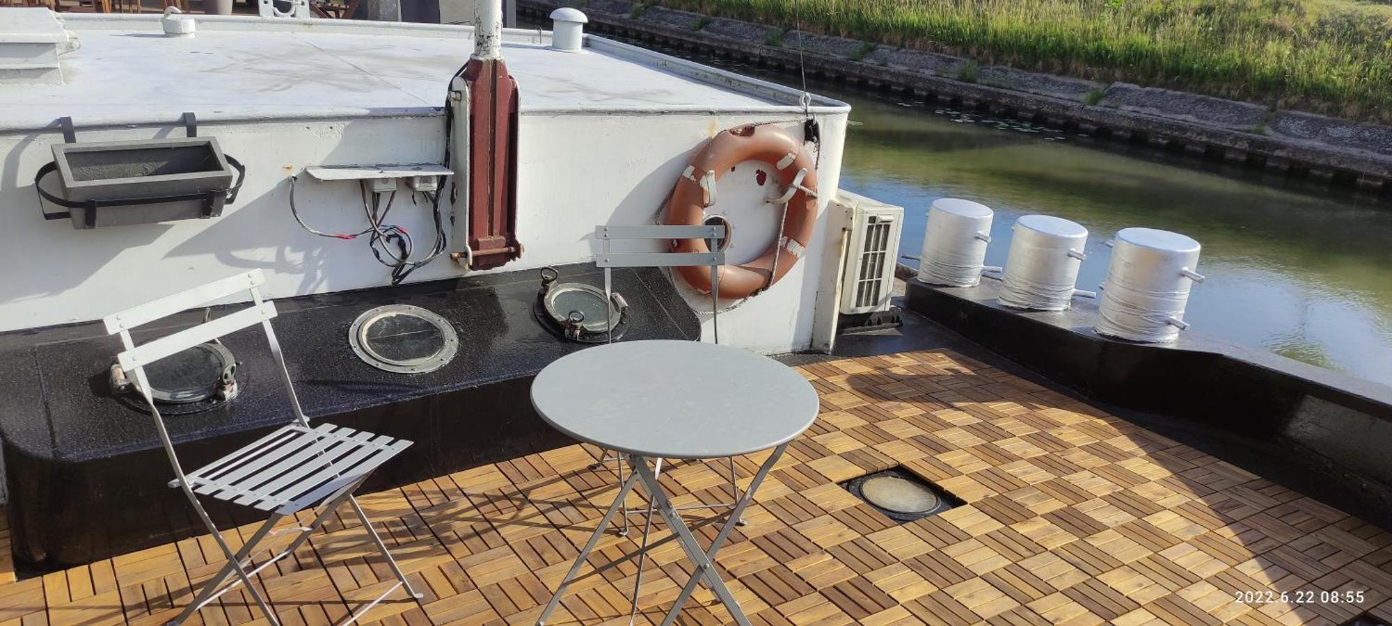 Botel B&B B³ Boat 2*