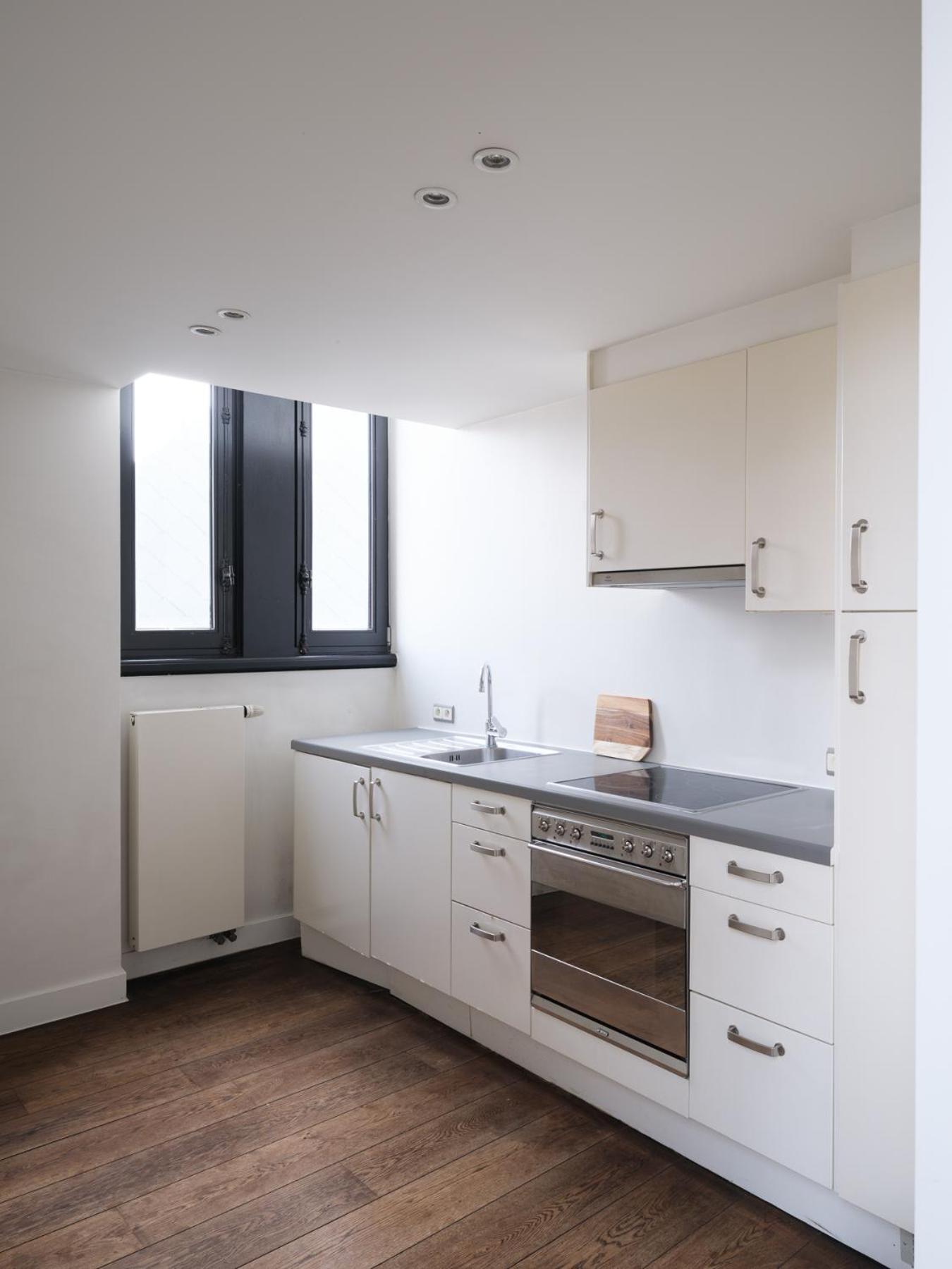 Ce 2 Apartment