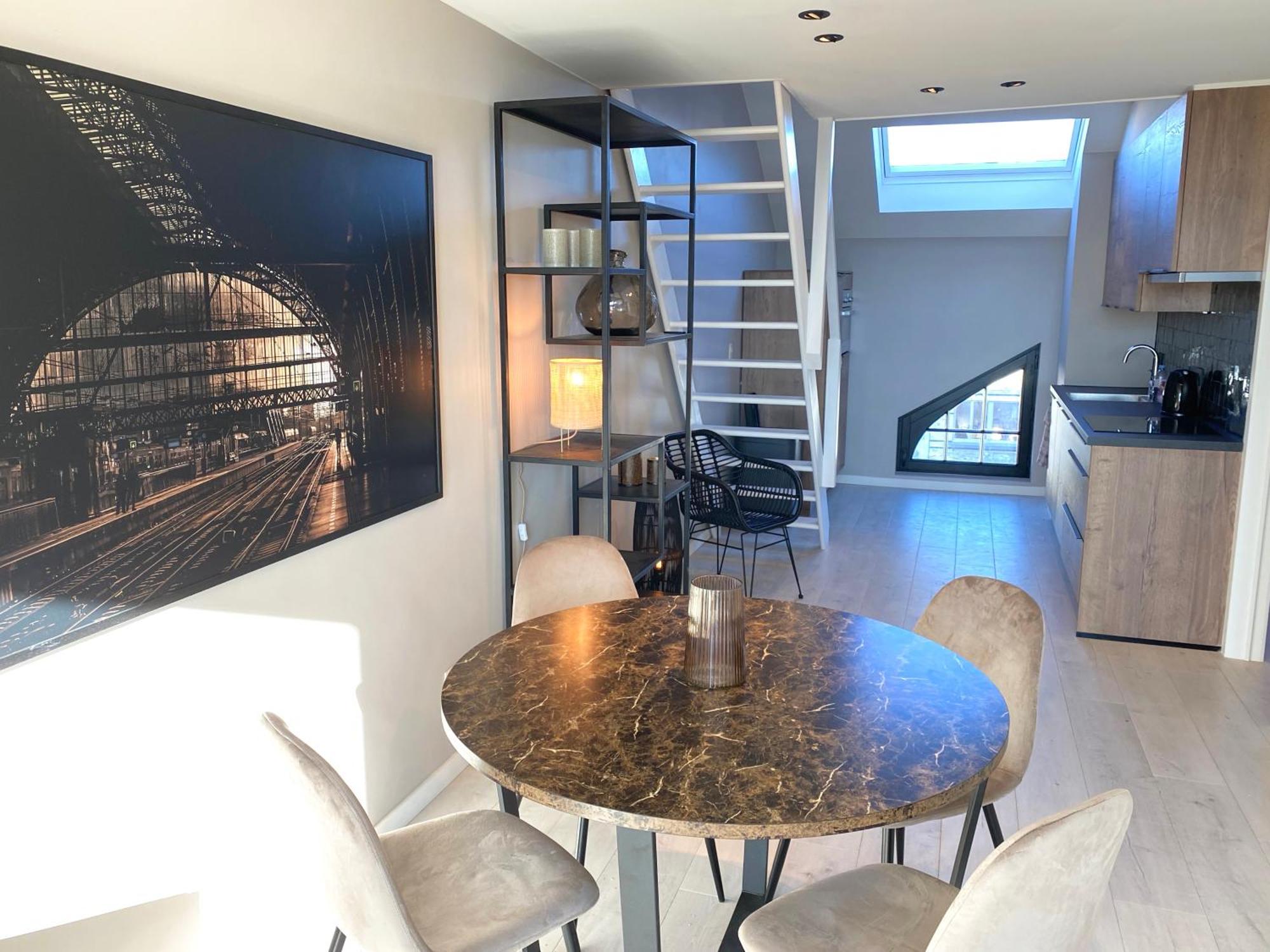 Penthouse With Airconditioning And Big Terrace, Close To Sint-pieters Station And Centre * Gante