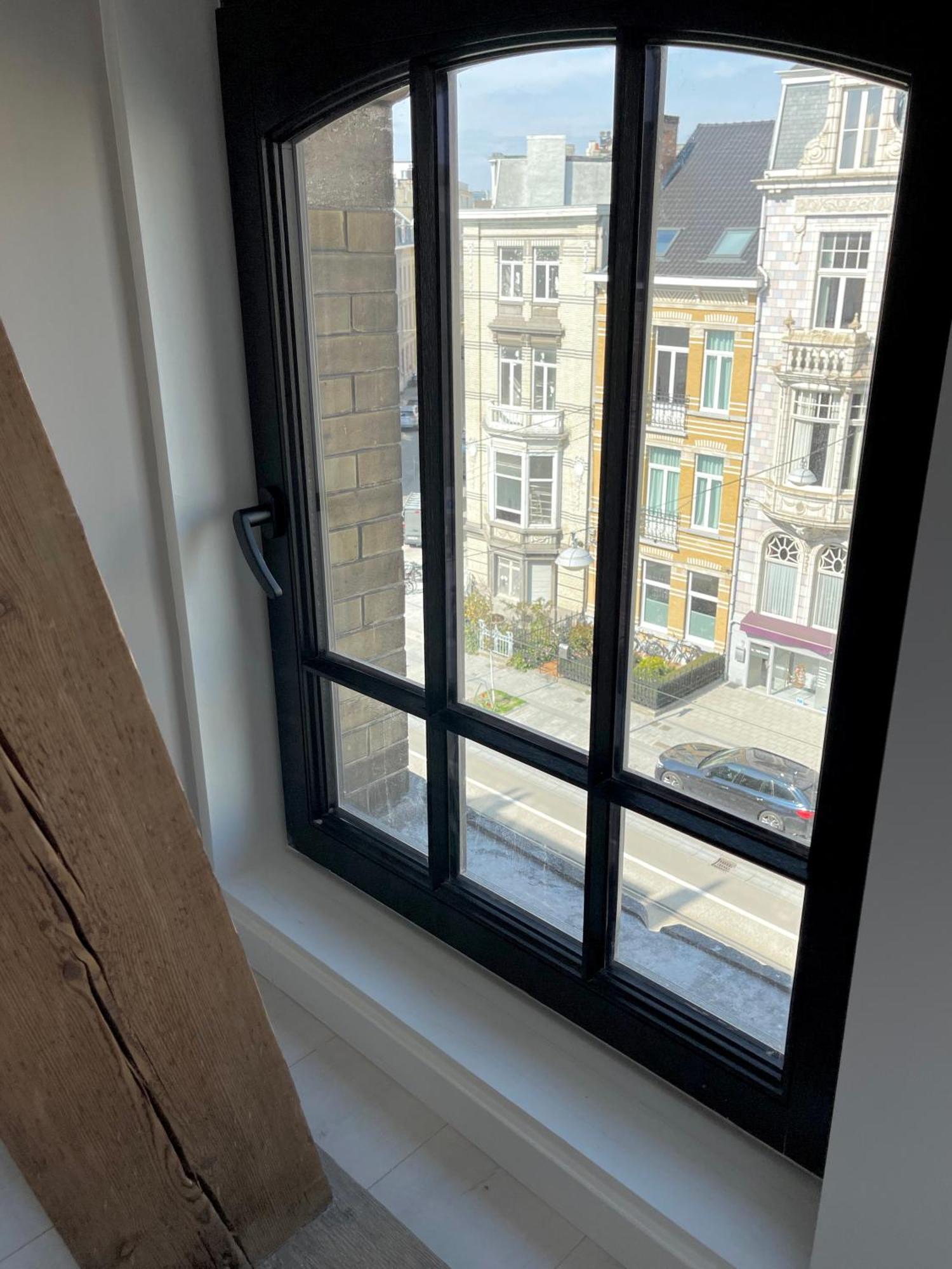 Penthouse With Airconditioning And Big Terrace, Close To Sint-pieters Station And Centre * Gante