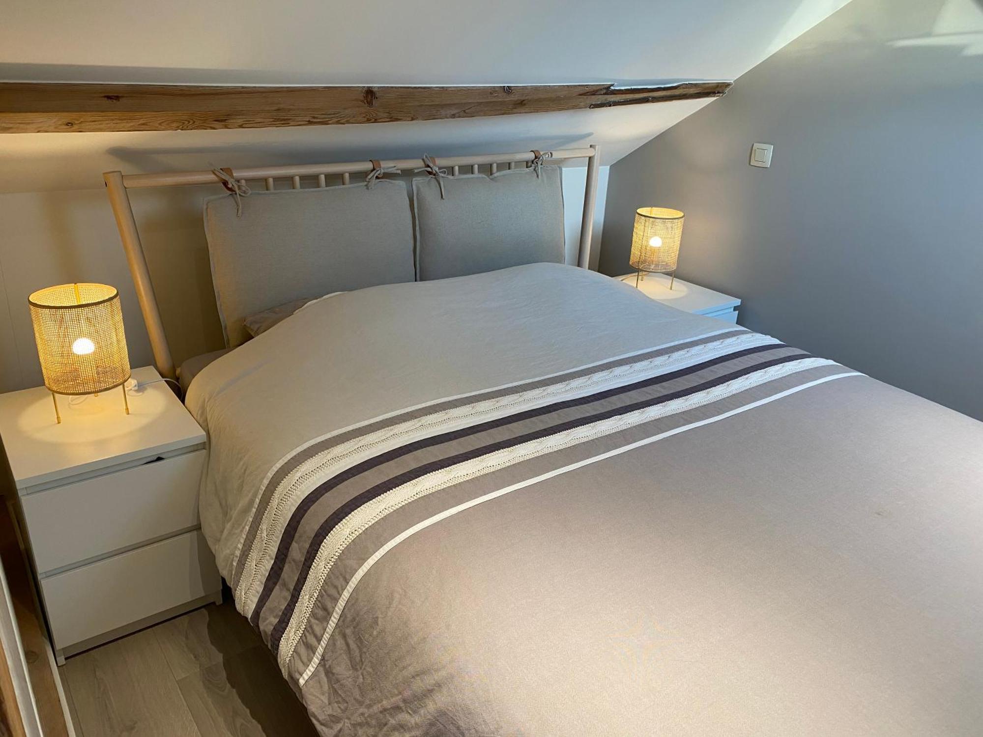 Apartamento Penthouse With Airconditioning And Big Terrace, Close To Sint-pieters Station And Centre *