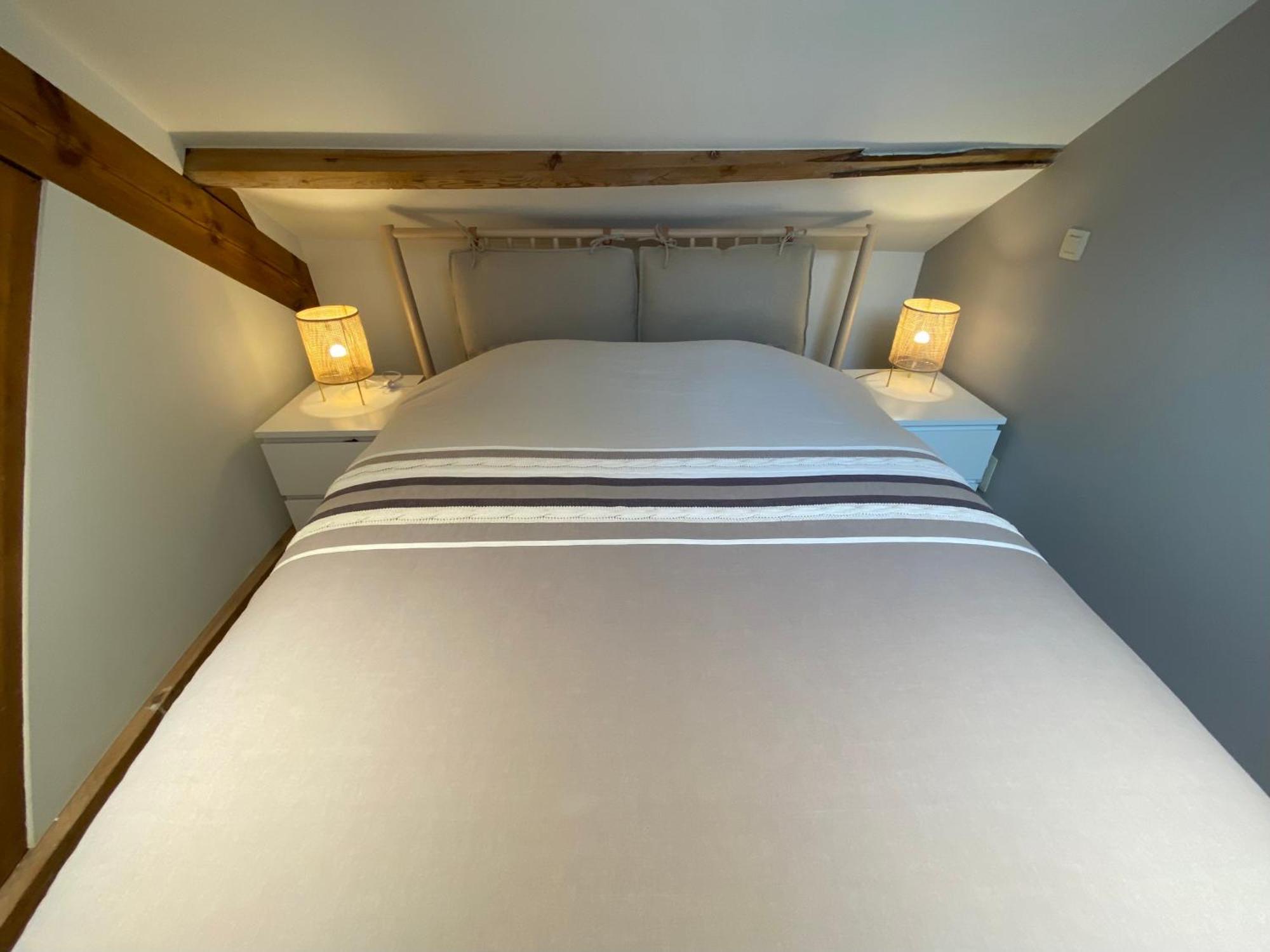 Penthouse With Airconditioning And Big Terrace, Close To Sint-pieters Station And Centre Apartamento *