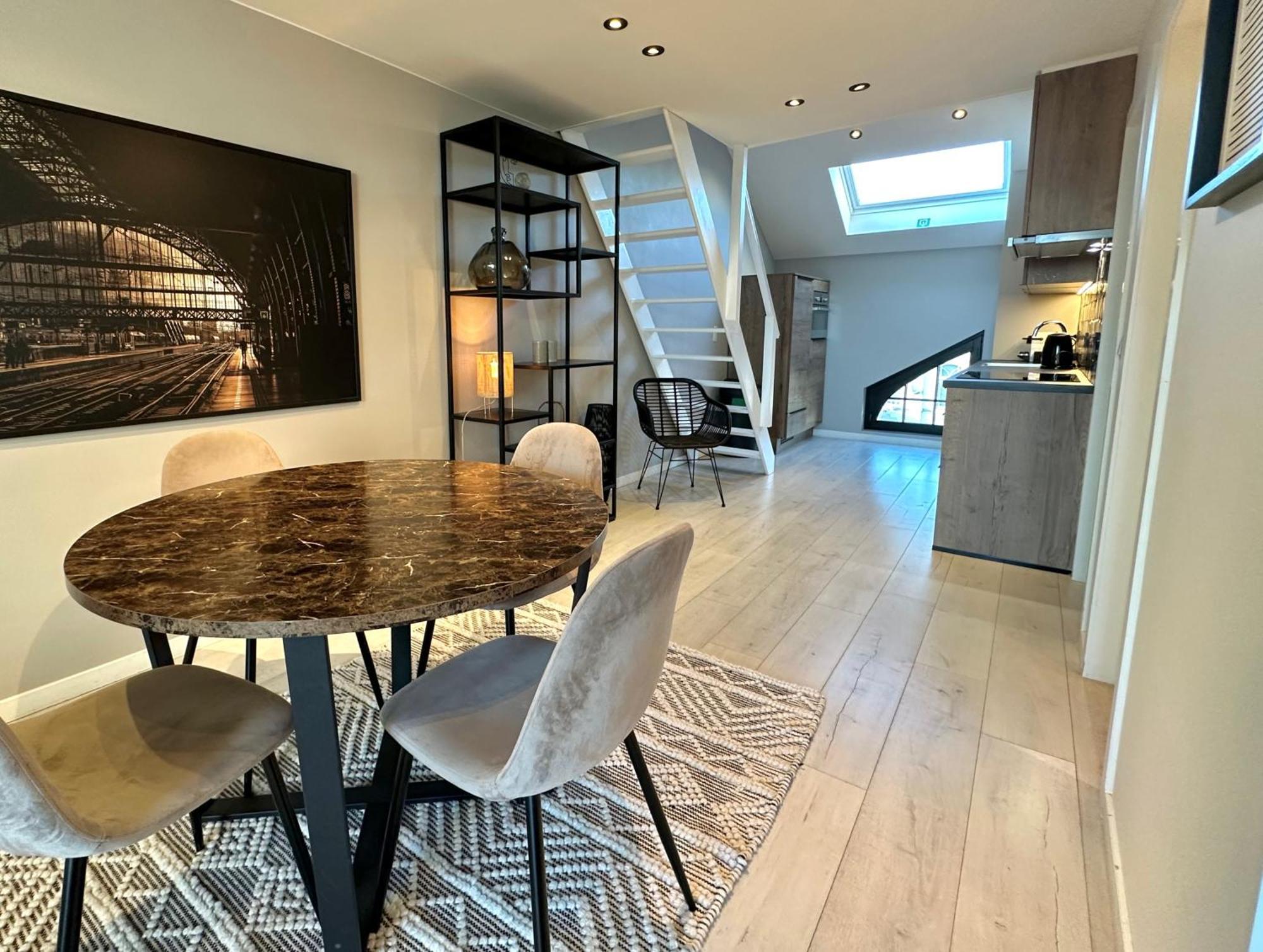 Penthouse With Airconditioning And Big Terrace, Close To Sint-pieters Station And Centre