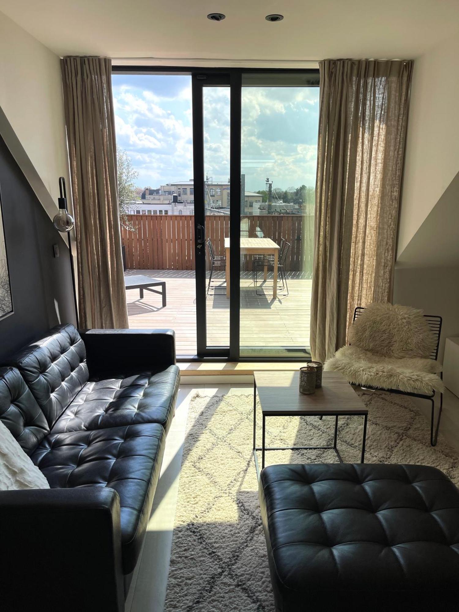 Penthouse With Airconditioning And Big Terrace, Close To Sint-pieters Station And Centre Apartamento *