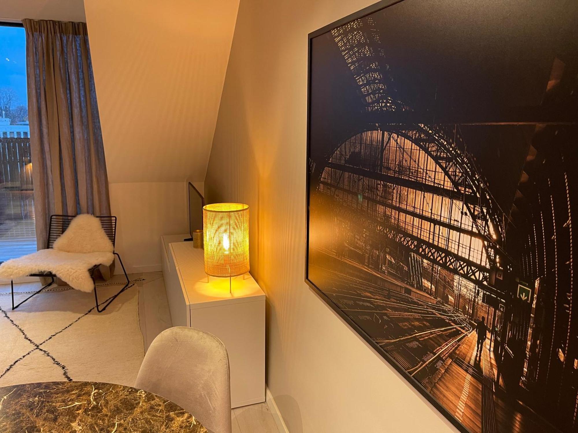 Apartamento Penthouse With Airconditioning And Big Terrace, Close To Sint-pieters Station And Centre *