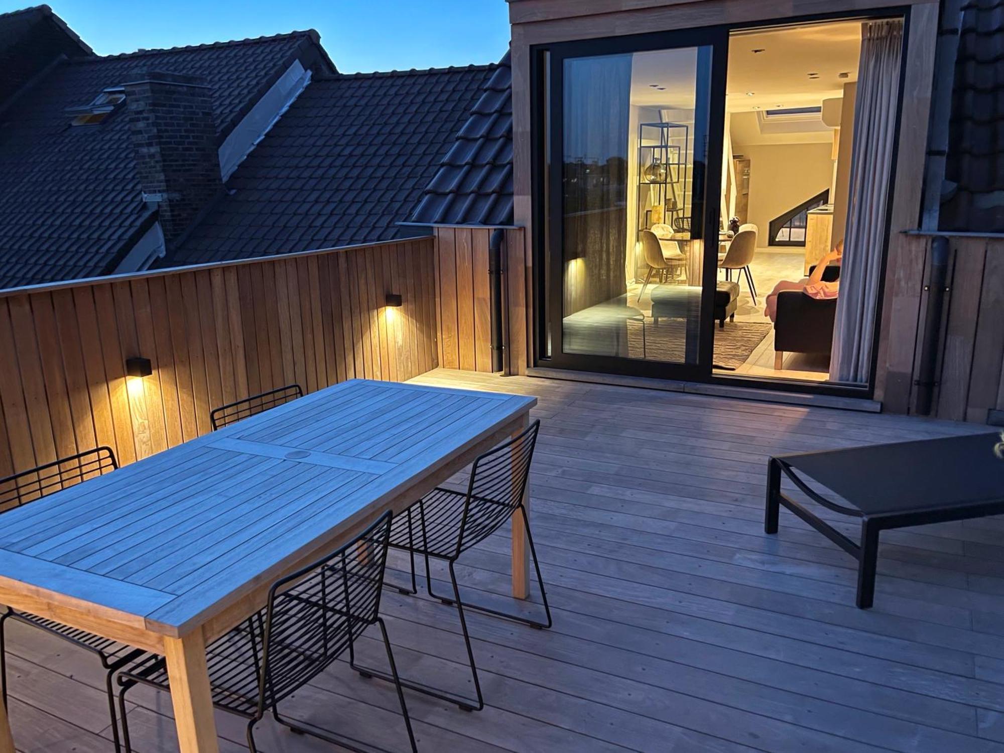 Penthouse With Airconditioning And Big Terrace, Close To Sint-pieters Station And Centre Apartamento