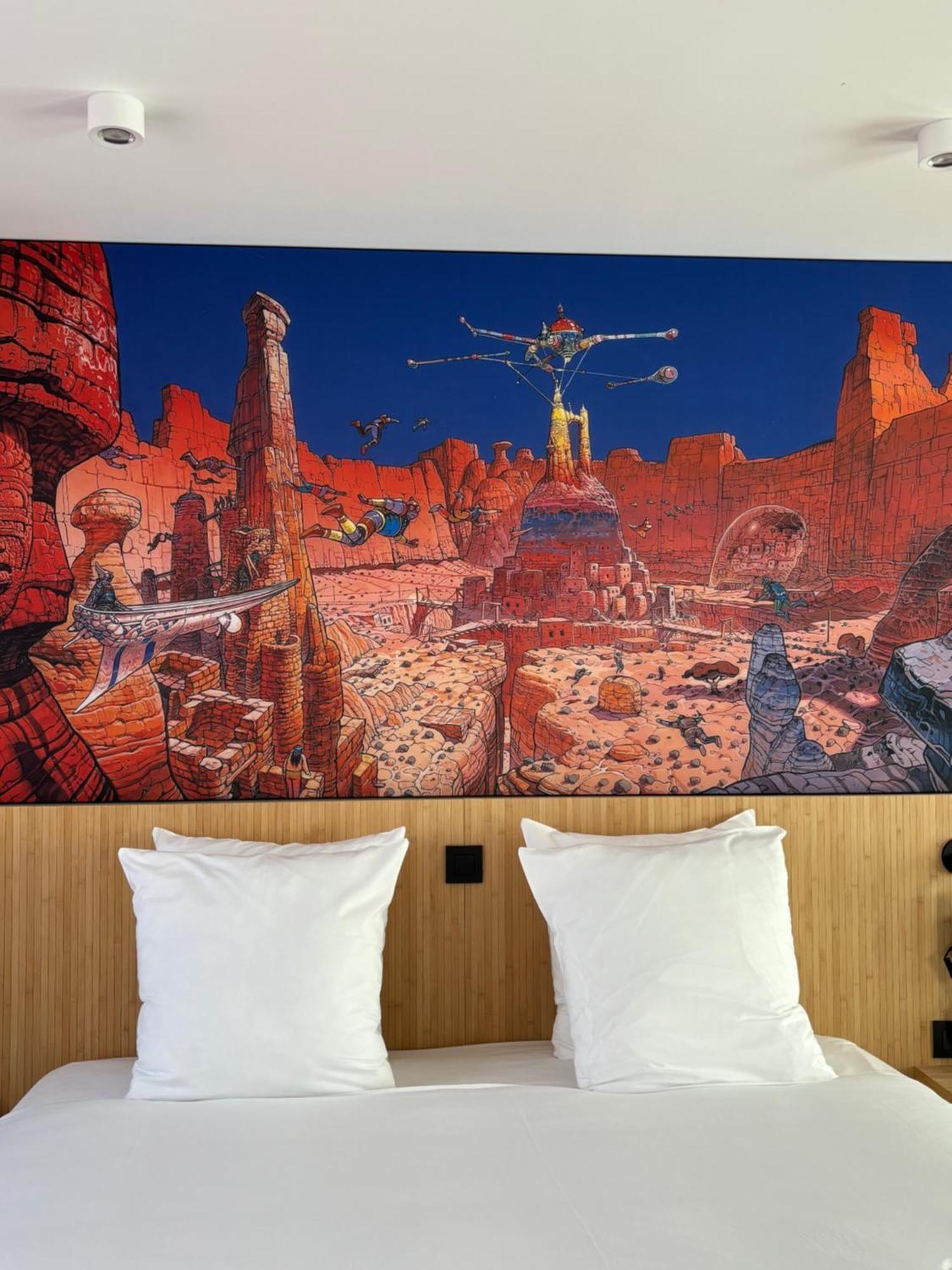 Comic Art Hotel 4*