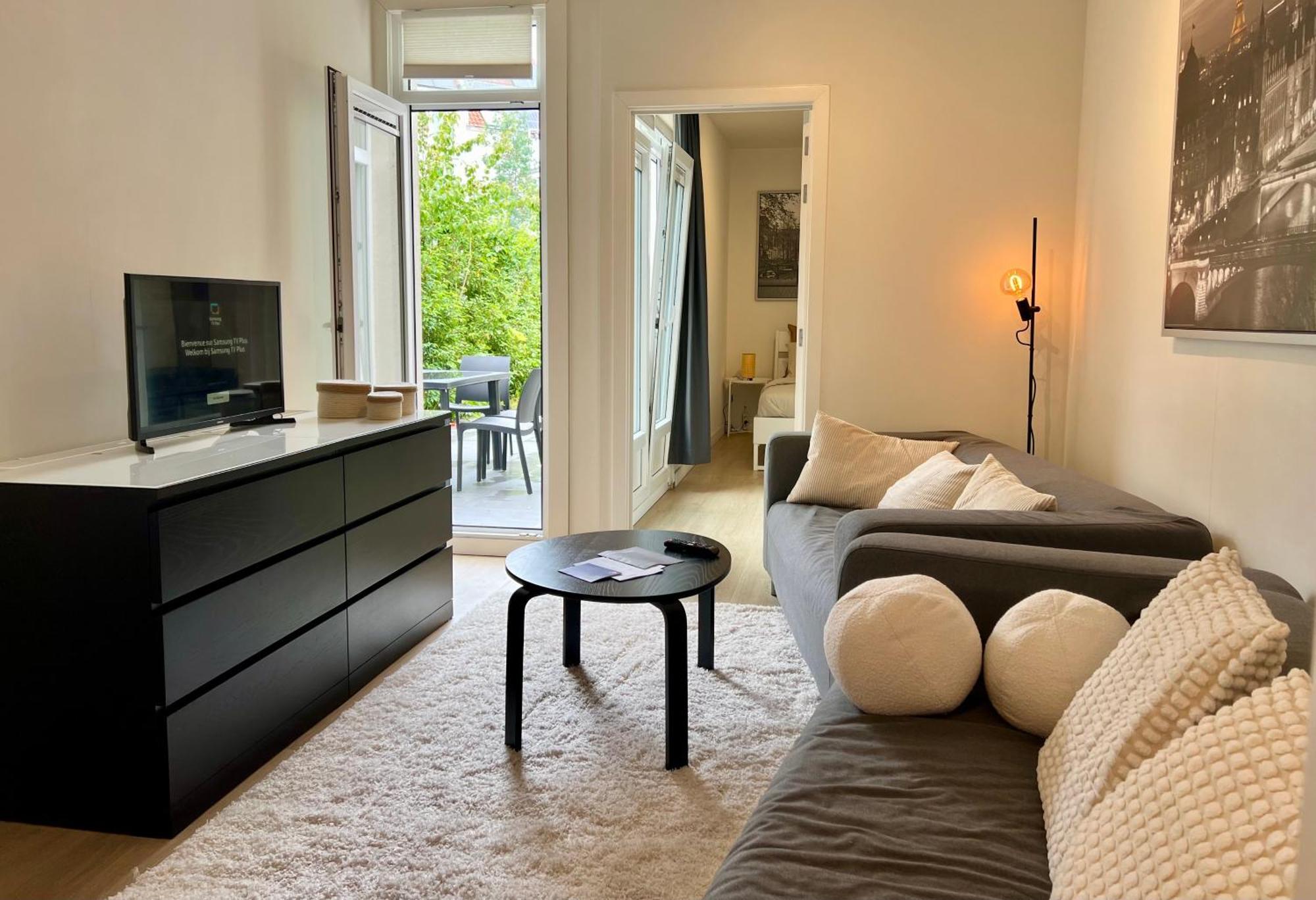 Apartment 3 Bedroom With Own Garden Close To Main Trainstation Ghent
