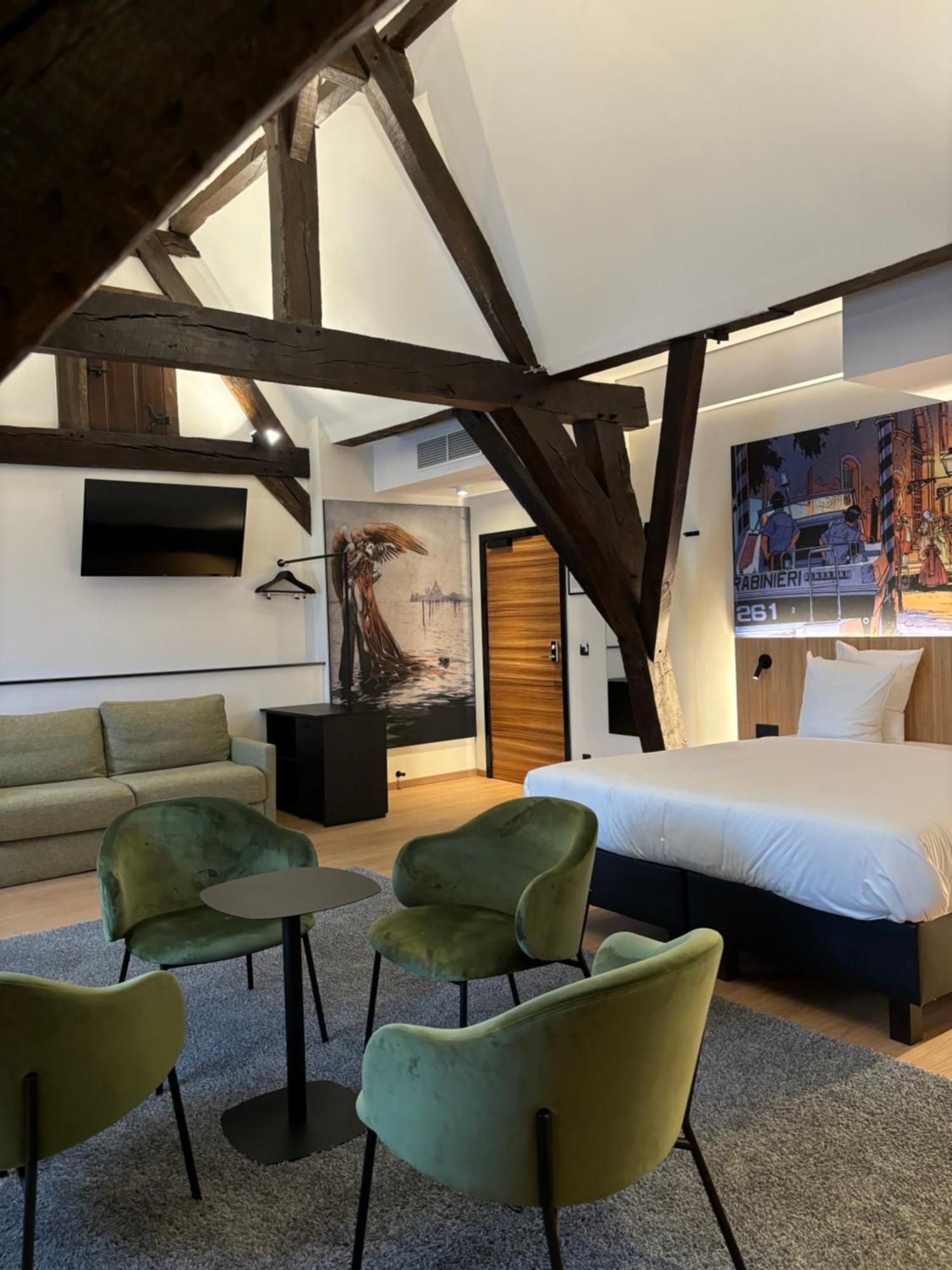 Comic Art Hotel 4*