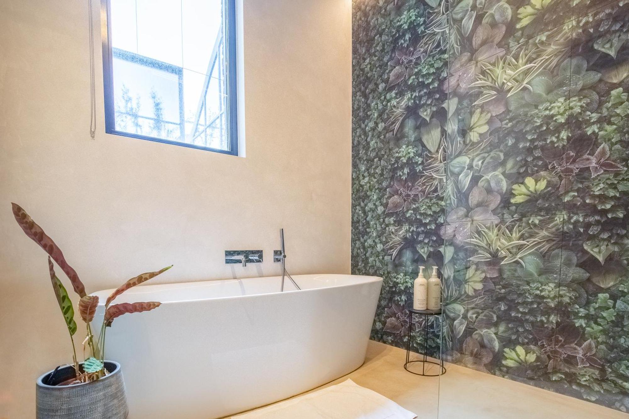 The Hide Aparthotel 3*