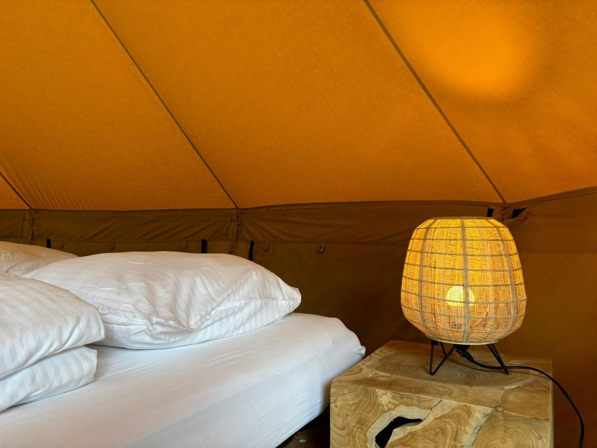 Glamping Bivak - Urban Gardens Campsite Ghent