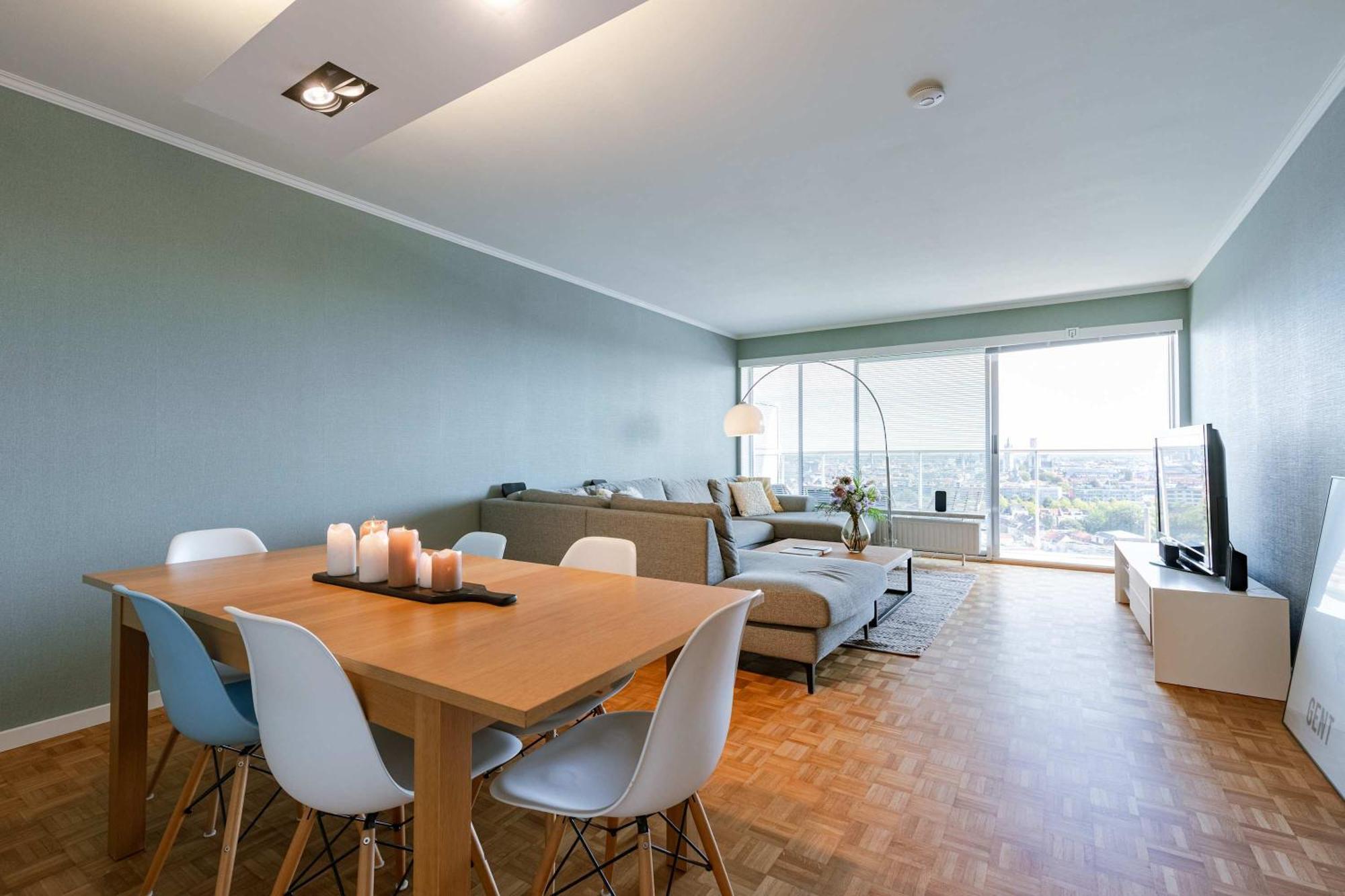 Huswell - Bright With View And Terrace *