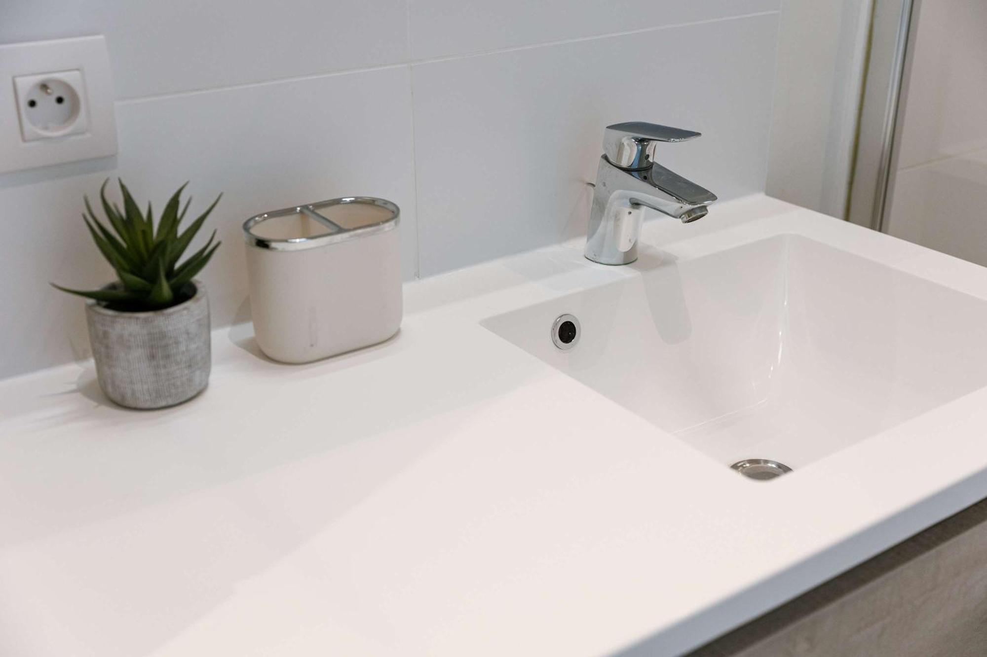 Huswell - Spacious In With Big Terrace Appartement Gent