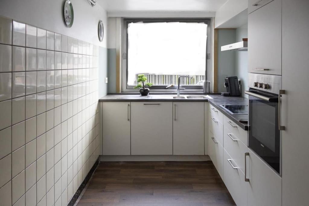 2br And 1lr Apt, Only 15mins To Gravensteen Castle Ghent