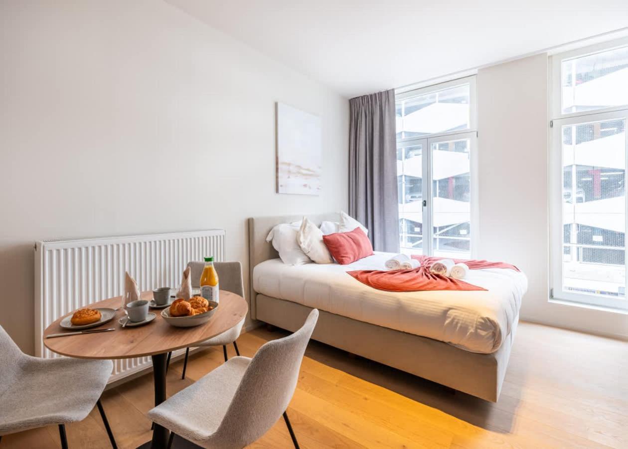 Huswell - Modern Renovated In The Vibrant Heart Of Apartment *