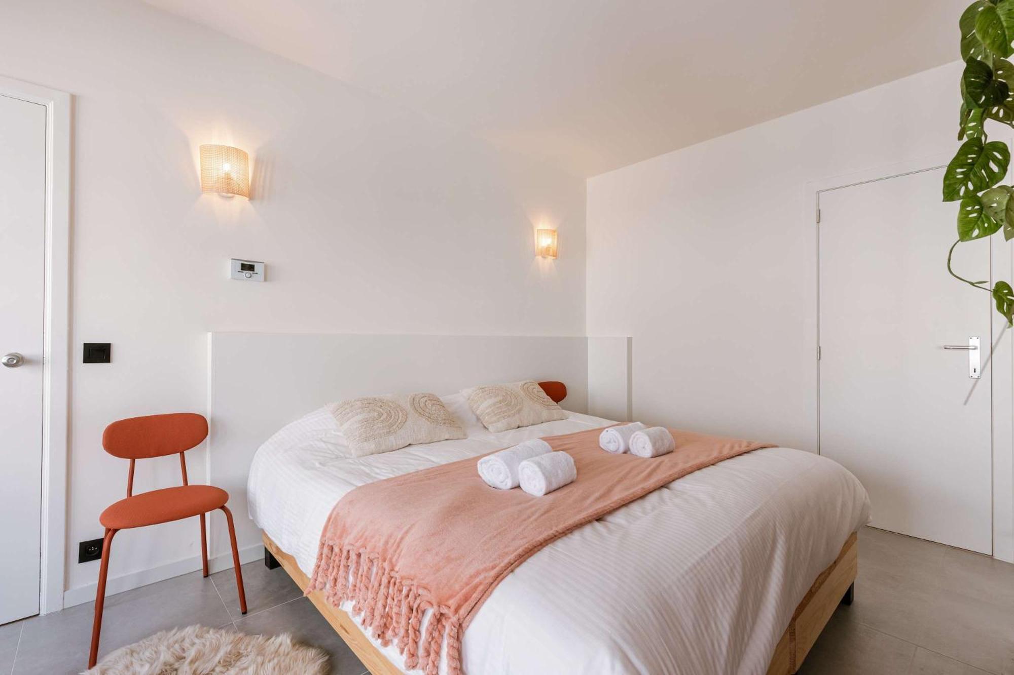 Huswell - Elegant In Center Apartment
