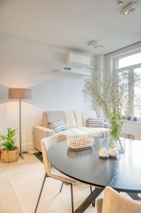 Light-filled Haven In Apartment Ghent