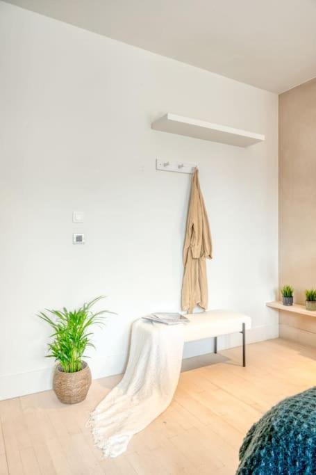 Apartment Light-filled Haven In *