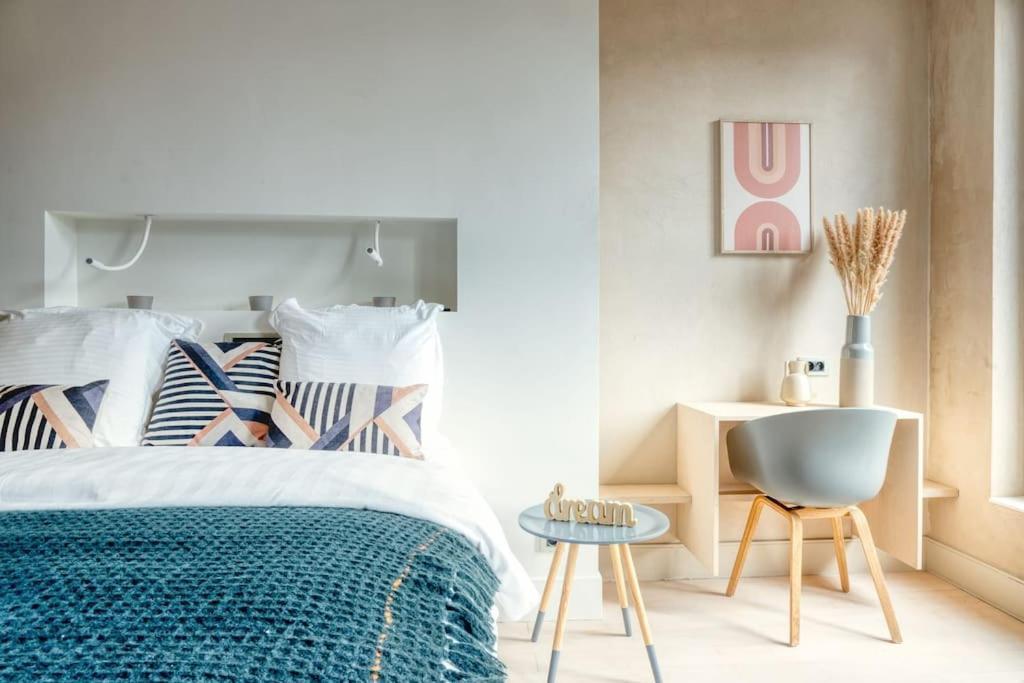 Light-filled Haven In